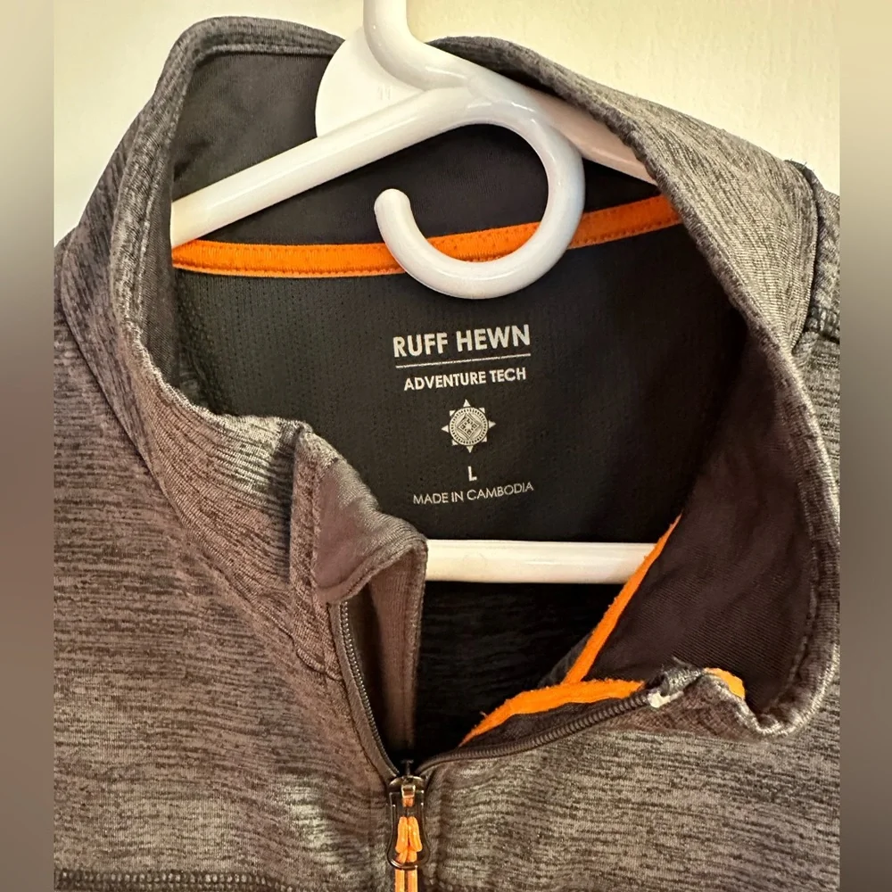 1/4 zip long sleeve tee - Picture 2 of 3